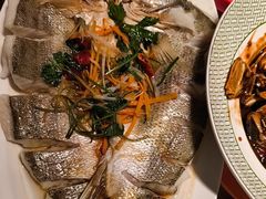 -嗨辣小聚·盘锦河蟹·海鲜烧烤龙虾(盘锦十年好店)