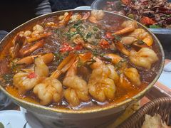 -老滇山寨•云南特色菜•地方菜•民族风情歌舞表演(金碧店)