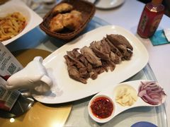 手抓羊肉-撒拉花儿·新疆菜·清真(太阳宫店)