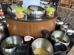 -今日潮牛(张江万科翡翠公园店)