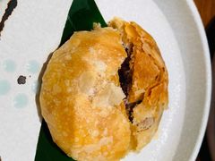 玫瑰鲜花饼-云海肴·汽锅鸡·云南代表菜(天山百盛优客店)