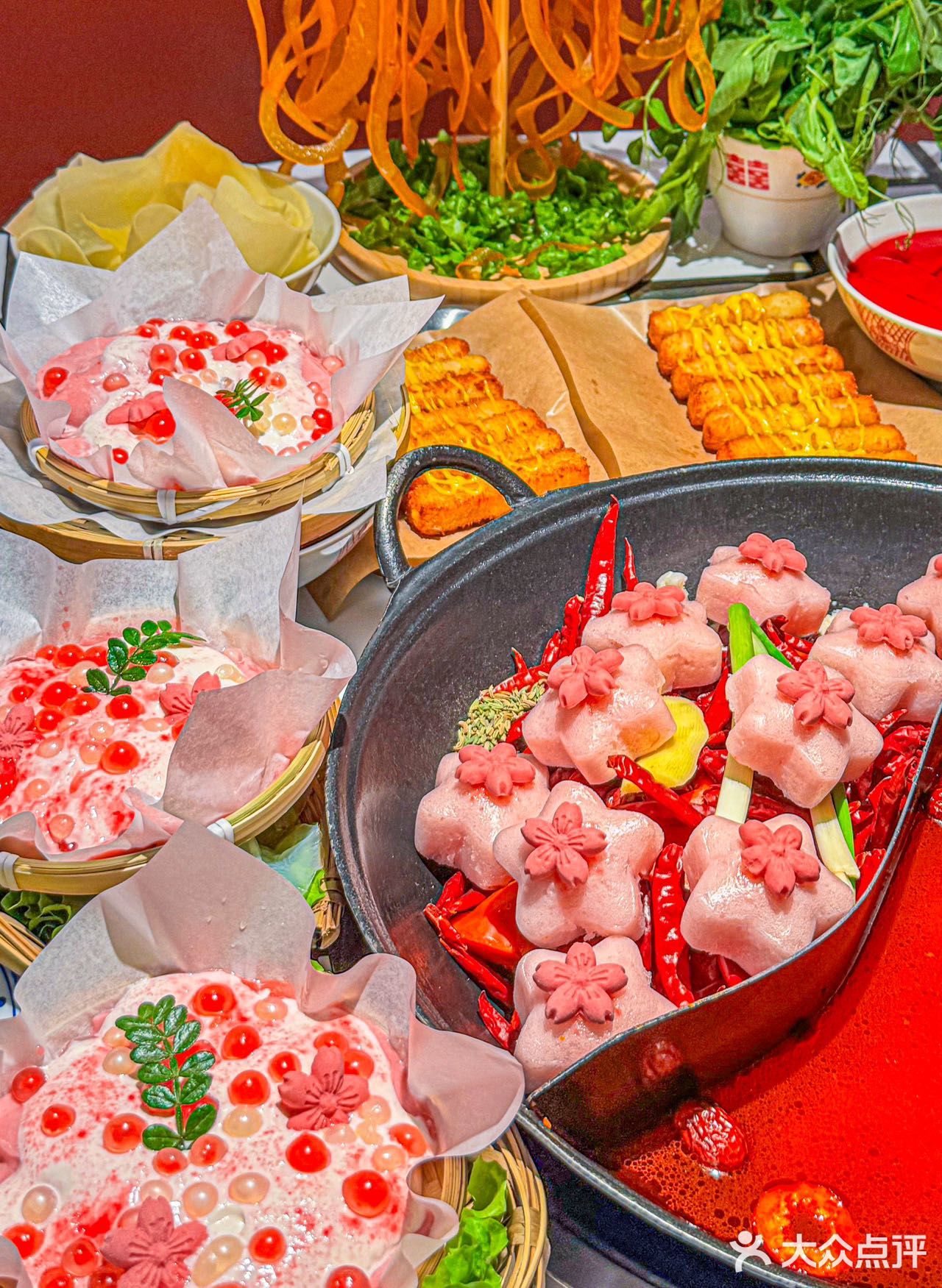 哇！这家樱花🌸火锅也太好看了吧！