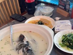 浓汤鱼头-浔味·山屿湖·正宗淳牌全鱼宴老字号