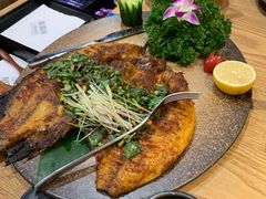 香茅草烤罗非鱼-麦麦山云南菜(复地活力城店)