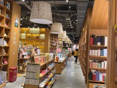 -百新书局(尚悦湾店)