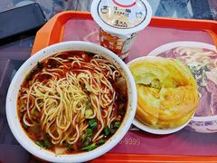 -牛一嘴·兰州牛肉面·大盘鸡(财富中心店)