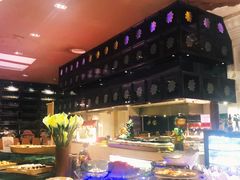 -荣誉国际酒店-云顶旋转餐厅