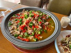 鲜椒兔-盐帮食坊•小河帮川菜(四川师大店)