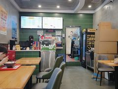大堂-螺小胖柳州螺蛳粉(钟楼总店)