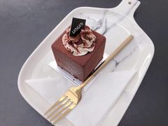 小布朗-UNIUNI(凯瑟琳广场店)