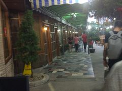 -绿雅居原生态农庄(小涌店)