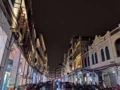 -海口骑楼小吃街