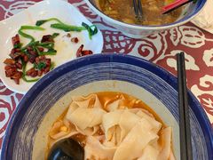 -秦香陕西食府(华贸天地店)