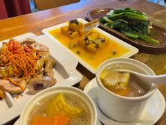 -隔壁老王·家常云南菜(花巷店)