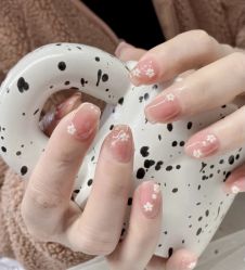 -初心纹眉洗眉·美睫专业店