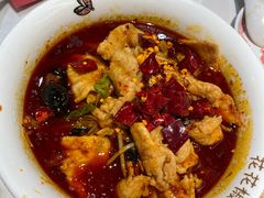 -渝是乎酸菜鱼·川渝小炒(新世界百货望京店)