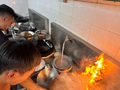 -鑫悦楼煎蟹·16年海鲜大排档