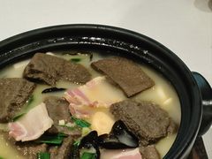 砂锅自制黑豆腐-富淳饭店(陆家嘴保利广场店)