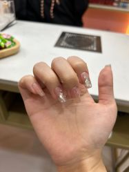 -莉娜美睫·穿戴甲