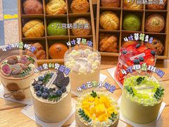 -顶东面包花园·生日蛋糕(世博店)