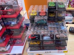 -卡通派潮品玩具折扣仓(青岛新城吾悦广场店)