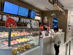 -奈雪的茶(华侨城创意园店)