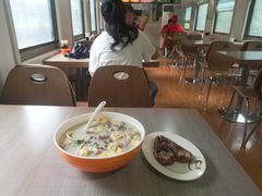 -山东建筑大学·火车餐厅7号车厢麻辣烫