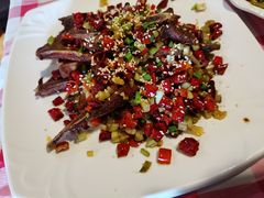 手抓扇子骨-醉美东江·三文鱼