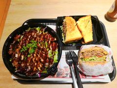 -The Habit Burger Grill 哈比特汉堡(复兴soho店)
