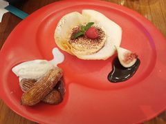 -宝龙艺术中心(七宝宝龙城店)