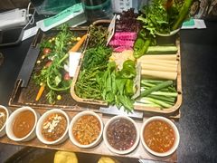 -蘸小院铁锅炖·蘸酱菜·东北菜(怀远门店)