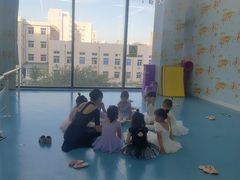 -Isee灰姑娘国际儿童艺术中心(BHGMall店)