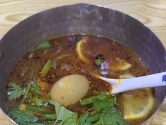 -魔都三兄弟酸辣粉·蘸卤炸串(虹桥万科店)