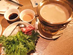 酸菜火锅面-小大董·烤鸭(凤凰汇店)