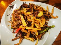-小厨子私房菜·云南美食店