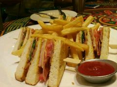 -芭莉与彩虹西餐厅(成都合生汇店)