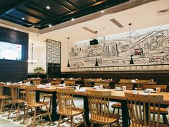 大堂-李子坝梁山鸡(北碚万达五鸡哥店)