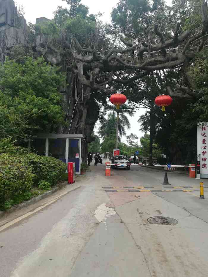 峰人开心农场(任达山庄店"地方有点偏僻,第一次去的时候找了好久,里