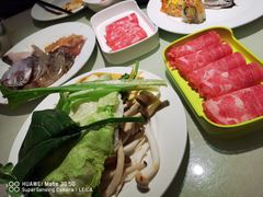 -火宴山海鲜自助火锅(新世界店)