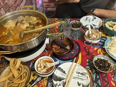-弘烨 贵州酸汤 鱼火锅(东财店)