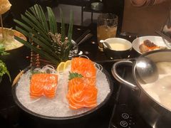 三文鱼-官也街澳门火锅(新源里店)