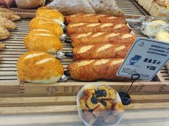 -焙丽拾光(麦凯乐直营店)