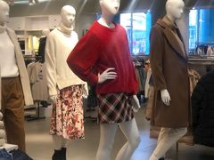 -H&M(鹏欣水游城店)