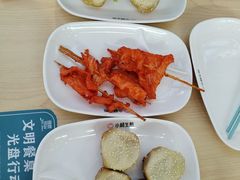 -小杨生煎(金山百联购物中心3楼店)