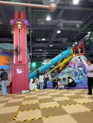 -欧酷世界动力星球(王府井奥莱UP TOWN店)