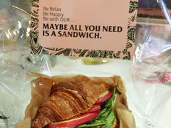 苹果芝士羊角三明治-OUR Bakery(SKP-S店)