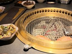 -铭牛烧肉·和牛海鲜自助(高新月牙湖店)
