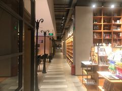 -百新书局(尚悦湾店)