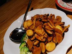 -小放牛炒菜馆(军校店)