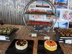-怡豪大饭店·银顶旋转餐厅